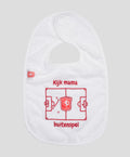 White baby bib with red Kijk mama buitenspel embroidery and a soccer field diagram with crest