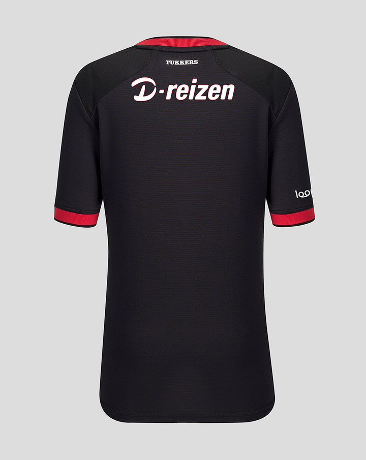 FC Twente Junior uitshirt achterkant met D-reizen sponsor op rug, donkere jersey met rode kraag en mouwranden