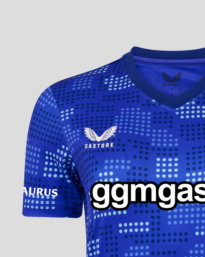 Collar area of FC Twente 25/26 women's shirt showing AerTek fabric and Castore branding inside neck