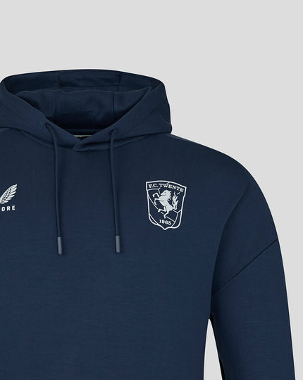 FC TWENTE TRAVEL OVERHEAD HOODY 25/26 - VOLWASSENEN